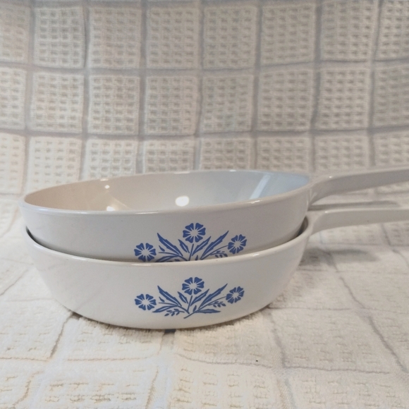 2 Vintage Corning Ware Cornflower Blue P-83-B Sauce Pan Skillets - Picture 2 of 10
